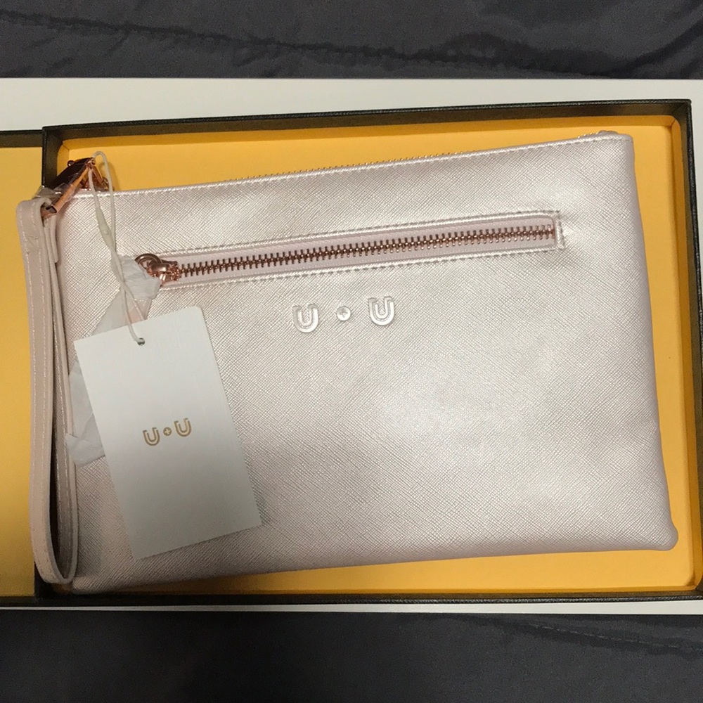 Charging Wristlet